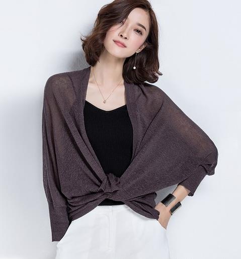 无袖纯色针织套裙搭配:打造浪漫端庄小香风(图) 无袖纯色针织套裙搭配:打造浪漫端庄小香风(图)