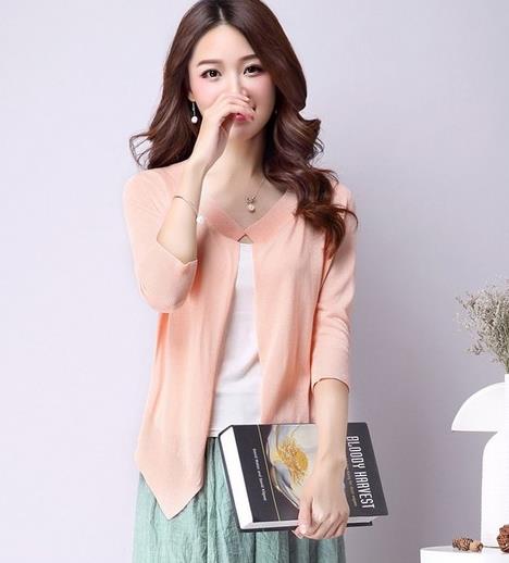 无袖纯色针织套裙搭配:打造浪漫端庄小香风(图) 无袖纯色针织套裙搭配:打造浪漫端庄小香风(图)