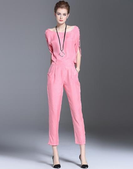 高腰无袖喇叭裤怎么搭配:性感诱惑喇叭裤推荐 高腰无袖喇叭裤怎么搭配:性感诱惑喇叭裤推荐