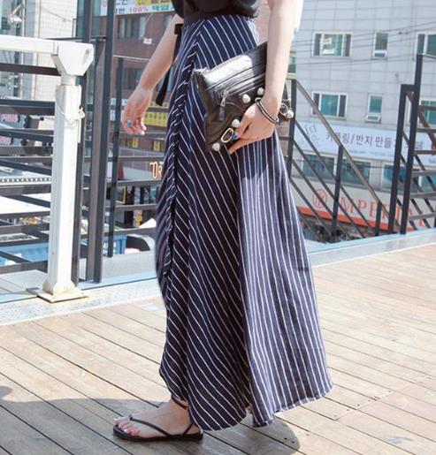 竖条纹修身连衣裙搭配高跟鞋：彰显优雅利落女人味