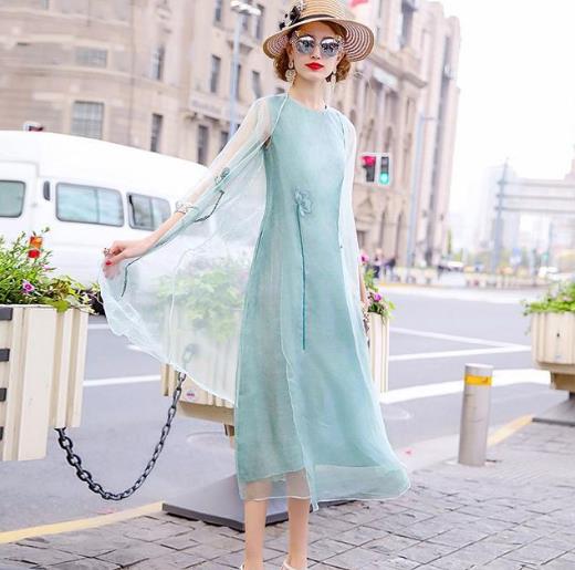 真丝连衣裙：洋溢着小清新的文艺调性（图）