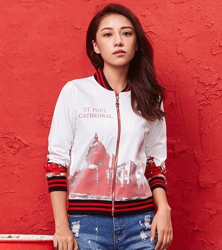 绣拼色棒球服搭配:棒球服让秋日暖意十足(图) 绣拼色棒球服搭配:棒球服让秋日暖意十足(图)