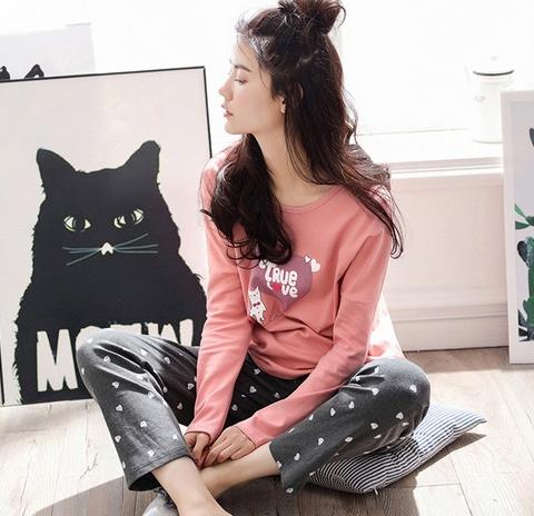 吊带大码蕾丝性感睡衣:时尚性感睡衣彰显女人味 吊带大码蕾丝性感睡衣:时尚性感睡衣彰显女人味