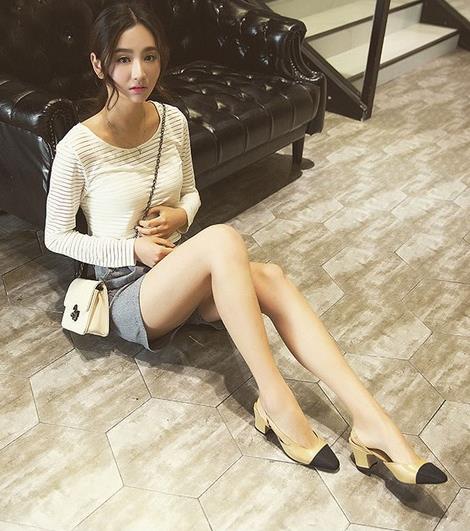 真皮浅口镂空水钻高跟鞋：性感成熟女人味（图）