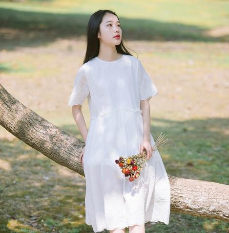 棉麻短袖两件套怎么搭配：5款打造清爽学院风