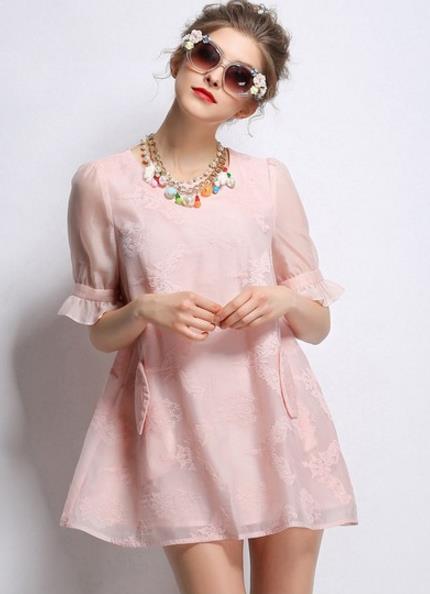 短裤搭配鱼骨刺绣棉麻衬衫：小清新衬衫推荐（图）