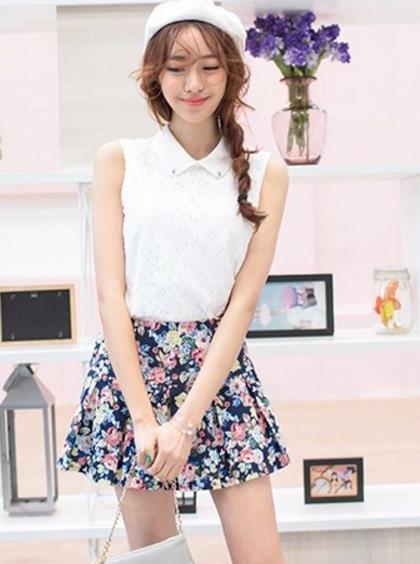 雪纺上衣搭配碎花百褶短裙:清新减龄短裙推荐 雪纺上衣搭配碎花百褶短裙:清新减龄短裙推荐