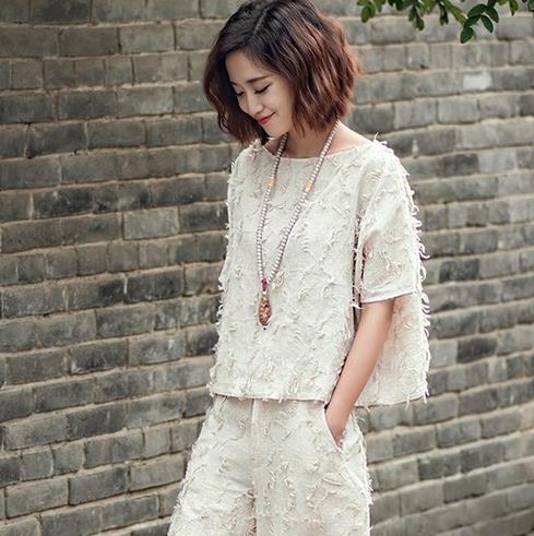 休闲棉麻阔腿裤套装搭配：打造秋日暖暖复古风