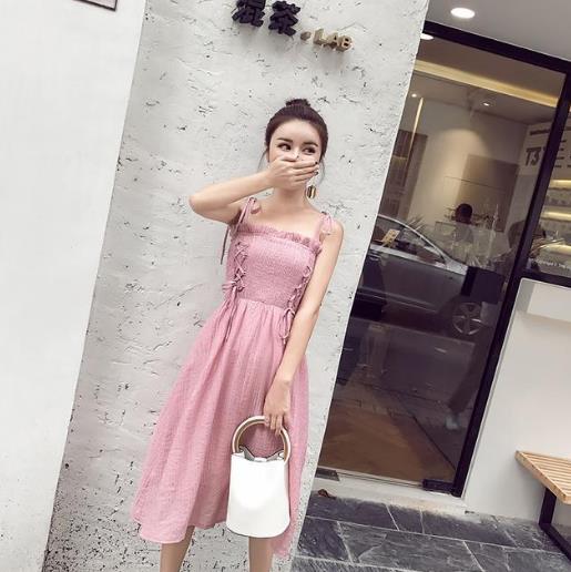 这几款裙子凸显完美曲线显年轻（图）