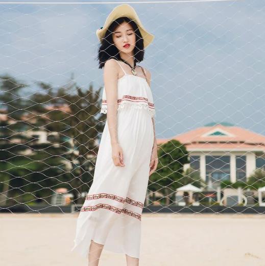 这几款裙子凸显完美曲线显年轻（图）