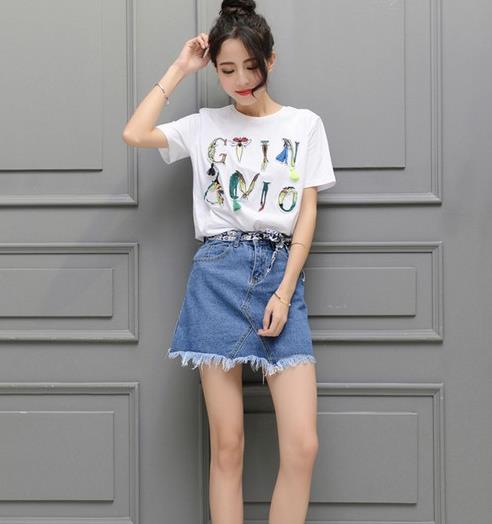 蝙蝠袖衬衫鱼尾裙套装：5款打造端庄秀美淑女范