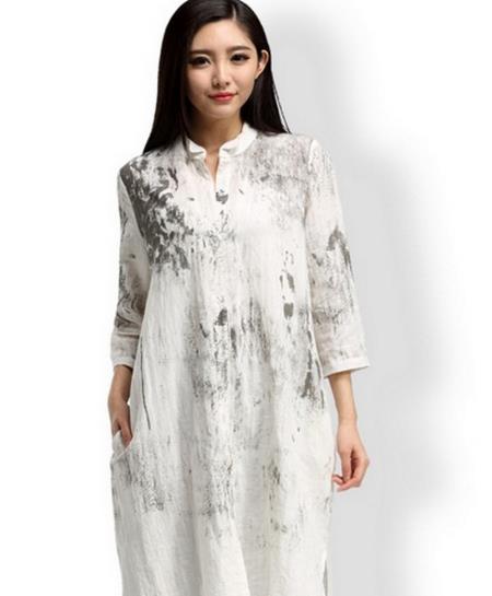 纯棉刺绣百搭打底衫搭配网纱裙：彰显时尚文艺范