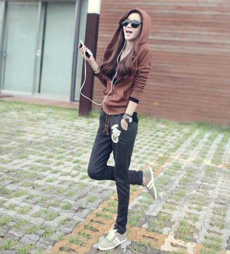 秋季新款休闲运动套装2017:让套装温暖你的秋天 秋季新款休闲运动套装2017:让套装温暖你的秋天