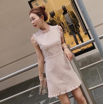 木耳边蕾丝连衣裙搭配:5款连衣裙典雅且浪漫 木耳边蕾丝连衣裙搭配:5款连衣裙典雅且浪漫