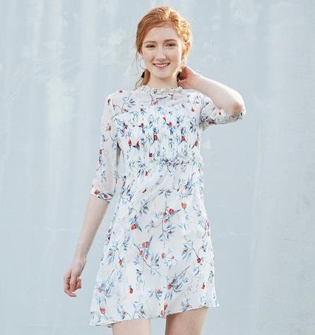 V领收腰印花连衣裙搭配：5款彰显知性优雅气质范