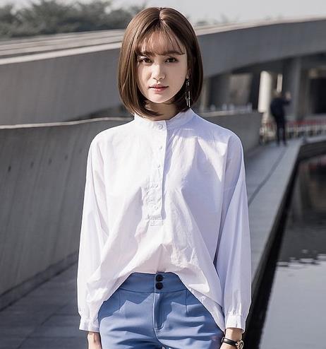 雪纺长裤搭配灯笼袖立领衬衫：演绎秋日小清新