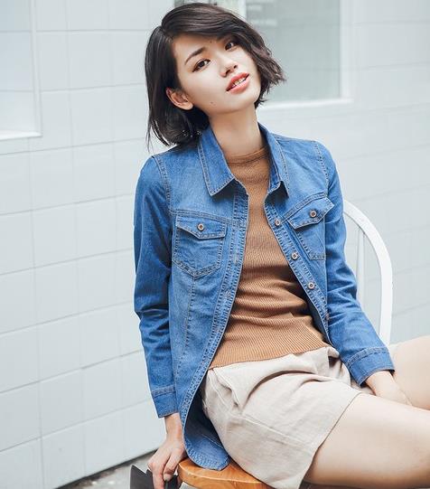 早秋浅色牛仔衬衫怎么搭配:彰显文艺复古风(图) 早秋浅色牛仔衬衫怎么搭配:彰显文艺复古风(图)