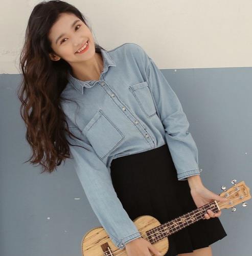 早秋浅色牛仔衬衫怎么搭配:彰显文艺复古风(图) 早秋浅色牛仔衬衫怎么搭配:彰显文艺复古风(图)