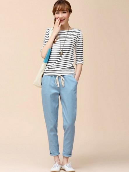 条纹上衣搭配蕾丝拼接口袋休闲裤:简约休闲范儿 条纹上衣搭配蕾丝拼接口袋休闲裤:简约休闲范儿
