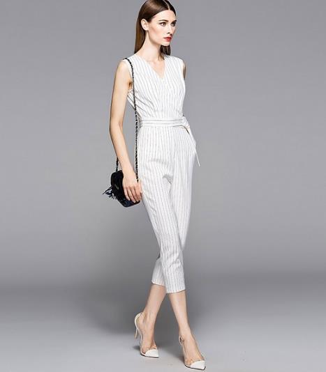 荷叶边牛仔蝴蝶结连体裤：打造可爱乖巧甜美风