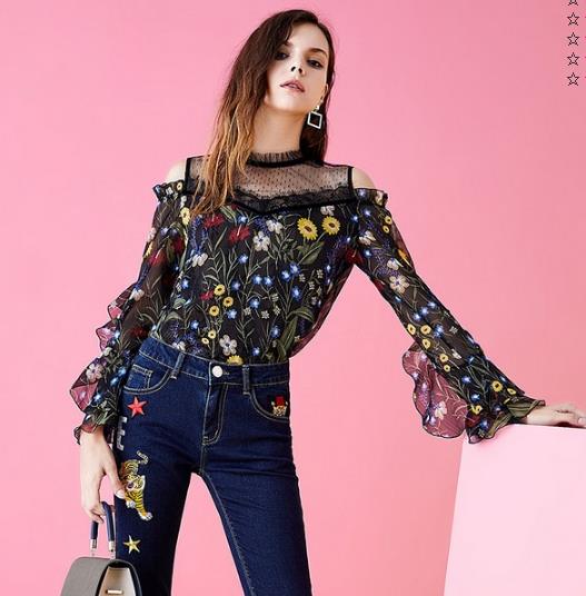 早秋木耳边印花长袖衫搭配:新款女装长袖衫推荐 早秋木耳边印花长袖衫搭配:新款女装长袖衫推荐