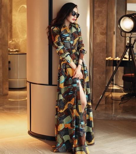 早秋长袖蕾丝收腰长裙搭配：女装新款优雅长裙推荐