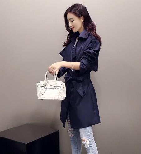 中长款收腰风衣怎么搭配：5款风衣凸显知性范儿