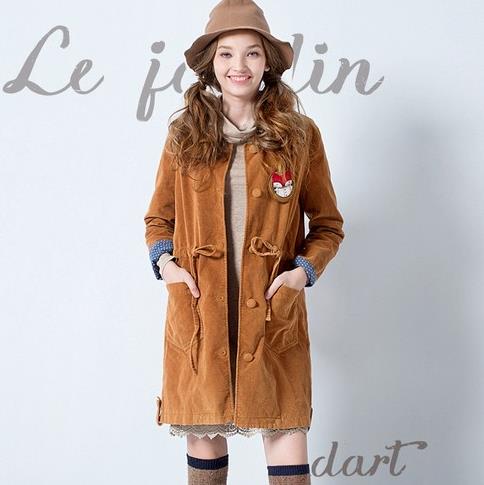 中长款收腰风衣怎么搭配：5款风衣凸显知性范儿