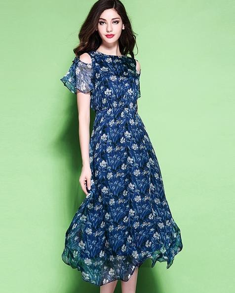 木耳边碎花连衣裙：时尚连衣裙打造清新学院范儿