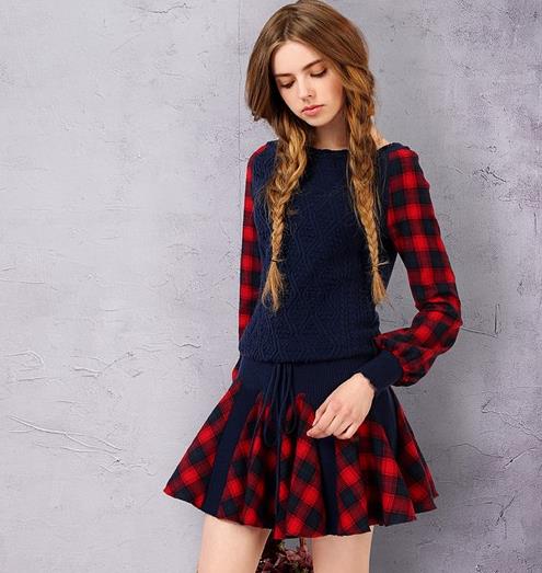 2017早秋刺绣圆领套头卫衣：女装新款卫衣推荐