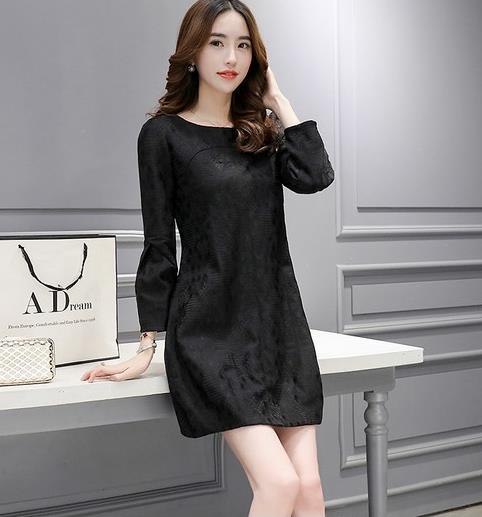 V领衬衫长裤套装搭配：5款搞定秋日穿搭（图）