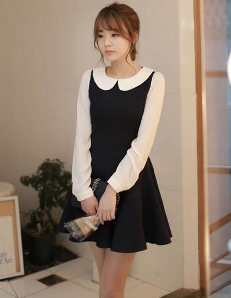 娃娃领修身拼接连衣裙搭配：打造青春时尚风格