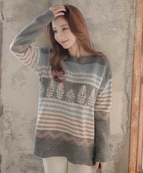 小脚裤搭配黑白条纹针织毛衫：显瘦显高推荐（图）