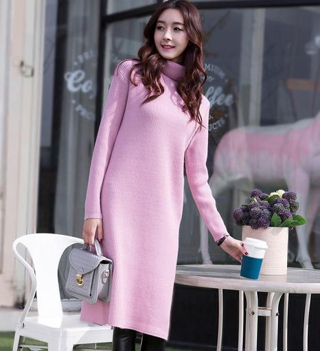 喇叭袖荷叶边镂空毛衣裙怎么搭配：时尚性感女神范