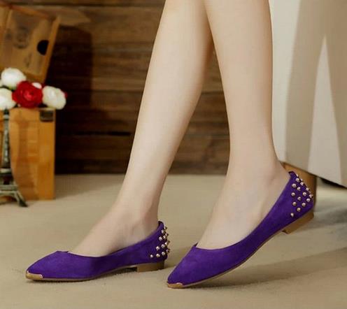 2017秋款粗跟平底鞋搭配：新款时尚平底鞋推荐