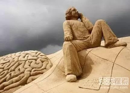 秋款宽松刺绣拼接棒球服2017:彰显酷劲十足(图) 秋款宽松刺绣拼接棒球服2017:彰显酷劲十足(图)