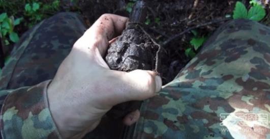 阔腿裤搭配中长款长袖针织开衫：最任性最fashion