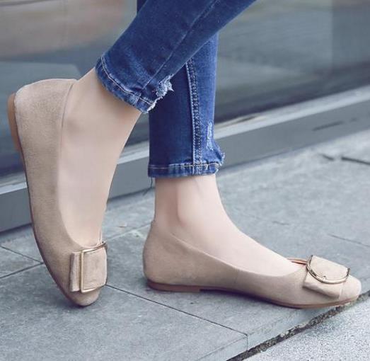 秋款蝴蝶结浅口休闲鞋搭配：英伦风休闲鞋推荐