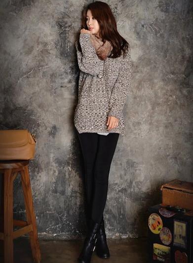 牛仔裤搭配蝙蝠袖针织上衣:演绎时尚百搭文艺风 牛仔裤搭配蝙蝠袖针织上衣:演绎时尚百搭文艺风