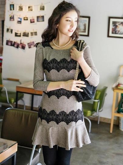 花边短裤搭配雪花印花针织毛衫：甜美公主范（图)