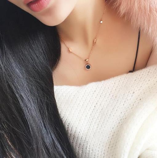 百搭简约项链怎么搭配洋气：5款凸显淑女气质（图)
