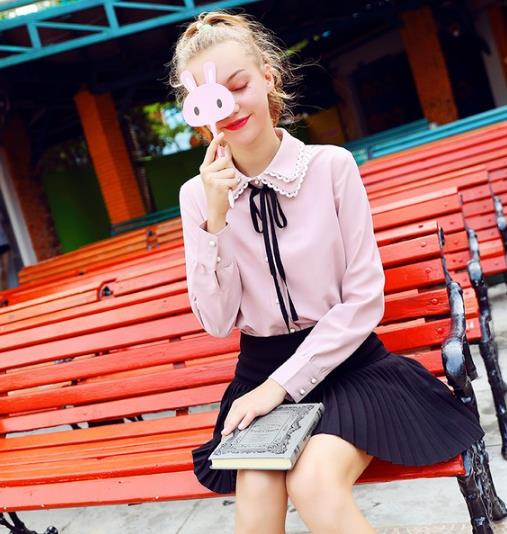 包臀裙搭配蝴蝶结长袖衬衫:打造秋日优雅时尚(图) 包臀裙搭配蝴蝶结长袖衬衫:打造秋日优雅时尚(图)