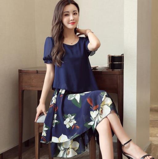 微胖MM怎么穿显高显瘦:5款木耳边连衣裙推荐(图) 微胖MM怎么穿显高显瘦:5款木耳边连衣裙推荐(图)