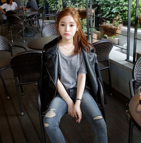 小脚裤搭配修身立领短款水洗皮皮衣：酷劲十足（图）