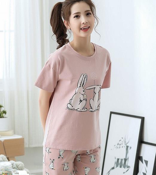 怎样把睡衣穿的好看又时髦:5款睡衣套装推荐(图) 怎样把睡衣穿的好看又时髦:5款睡衣套装推荐(图)