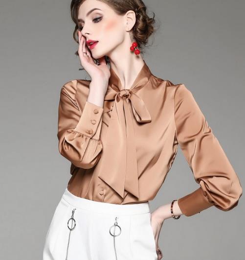 包臀裙搭配蕾丝长袖雪纺衫:彰显女性知性与优雅 包臀裙搭配蕾丝长袖雪纺衫:彰显女性知性与优雅