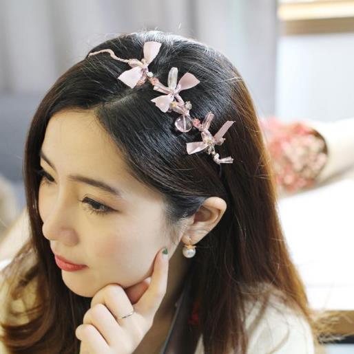 2017这样搭配最时髦:水晶镶钻波浪发箍推荐(图) 2017这样搭配最时髦:水晶镶钻波浪发箍推荐(图)