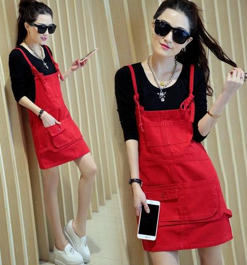 怎么搭配两件套背带连衣裙:6款连衣裙彰显青春俏皮 怎么搭配两件套背带连衣裙:6款连衣裙彰显青春俏皮