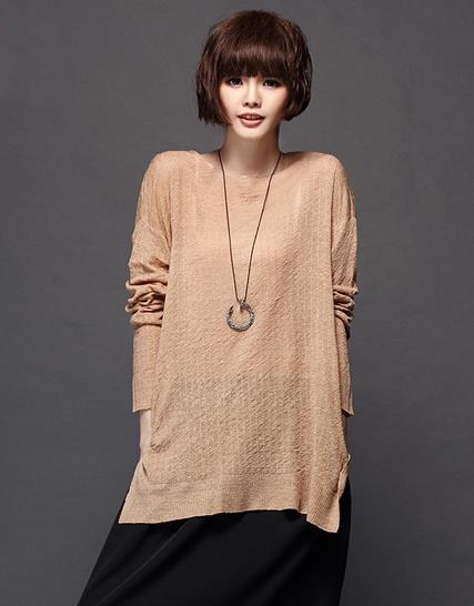 印花圆领长袖T恤怎么搭配才时髦：彰显青春活力（图）