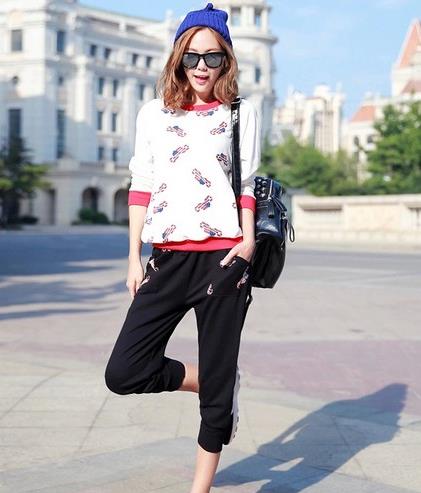 锈花条纹连衣裙套装搭配：5款连衣裙领衔秋装时尚